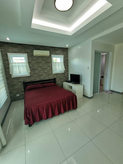 Pre-owned Big space House