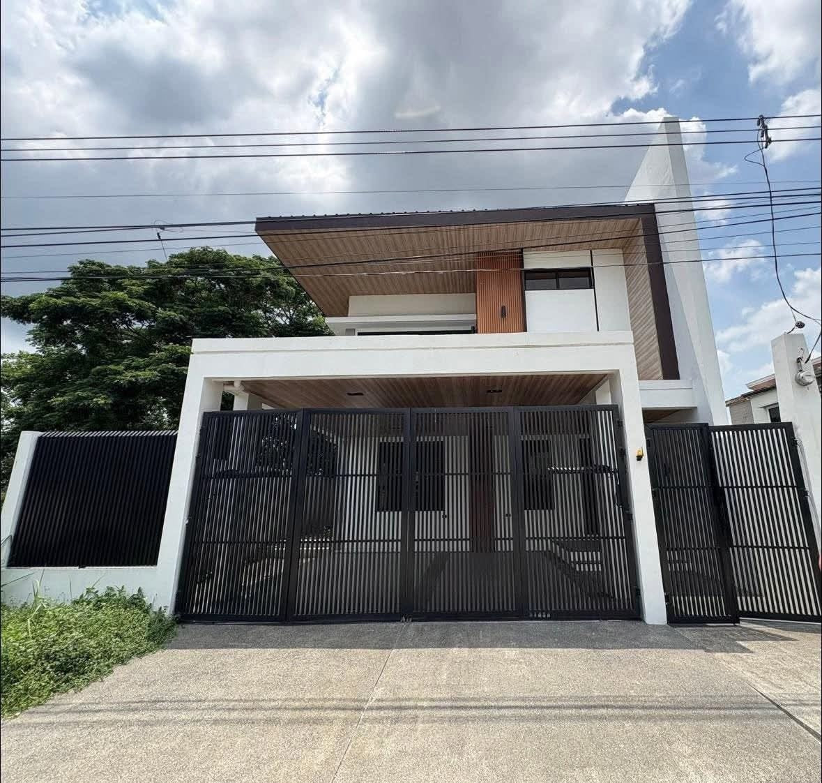 Modern Contemporary House