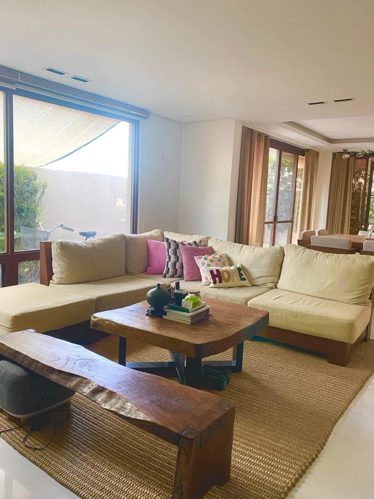 Three Storey Marquee Place