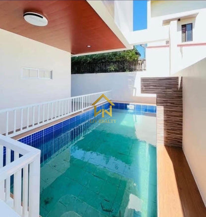 Modern Contemporary Home