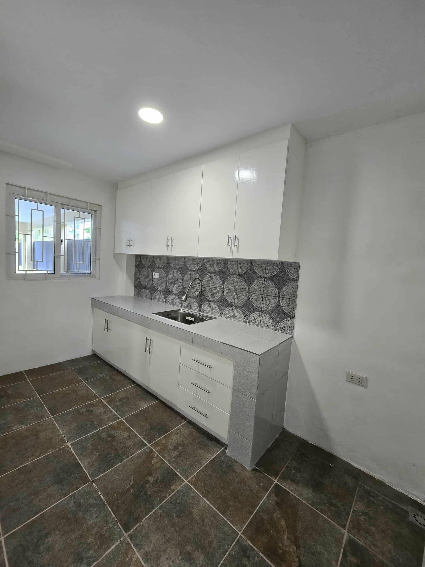 Furnished Bungalo Home