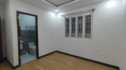 Bungalow Home With Pool