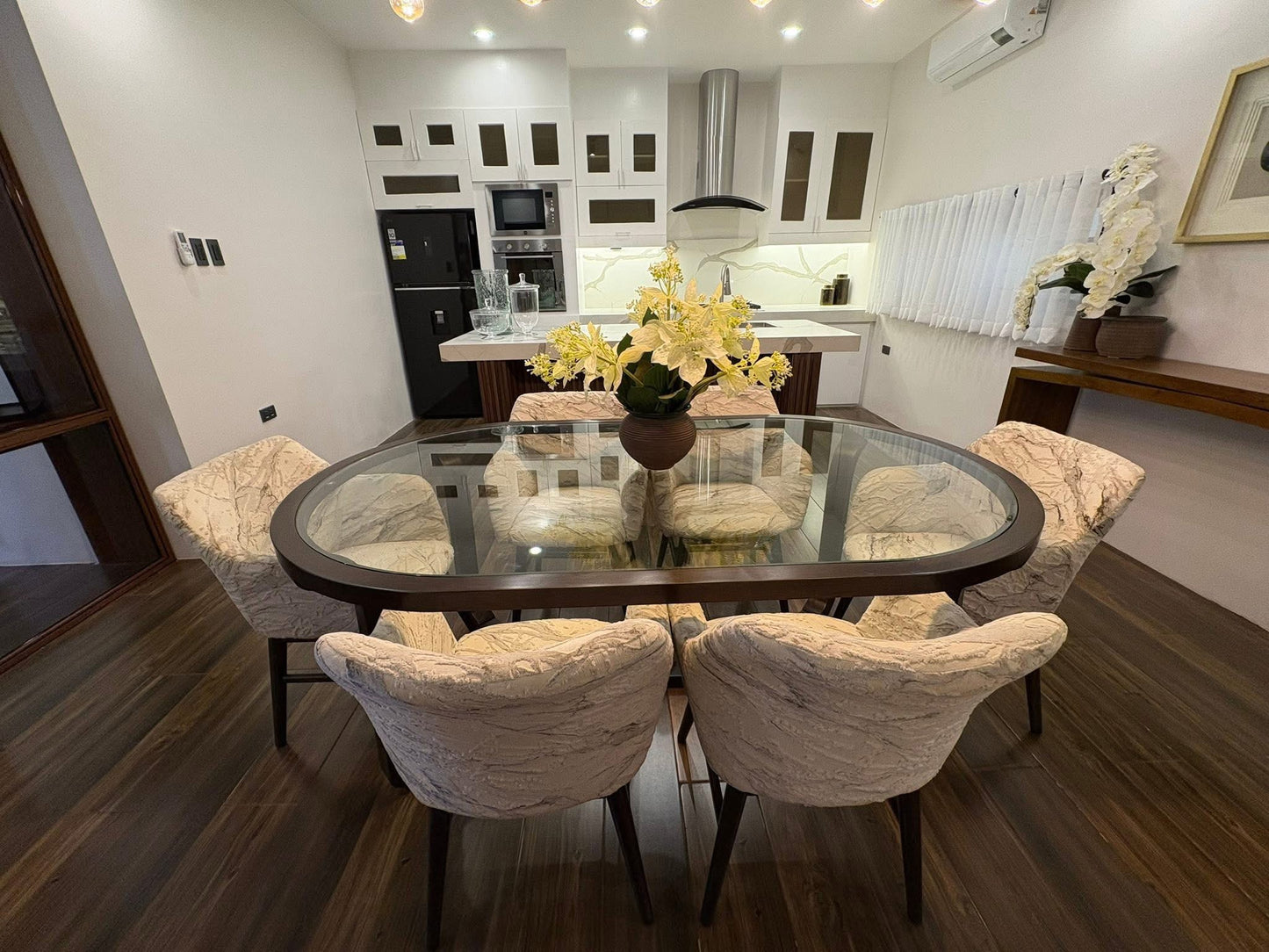 Furnished Modern Elegant Home