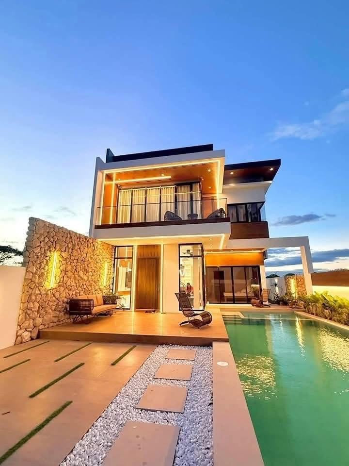 Modern Villa Home