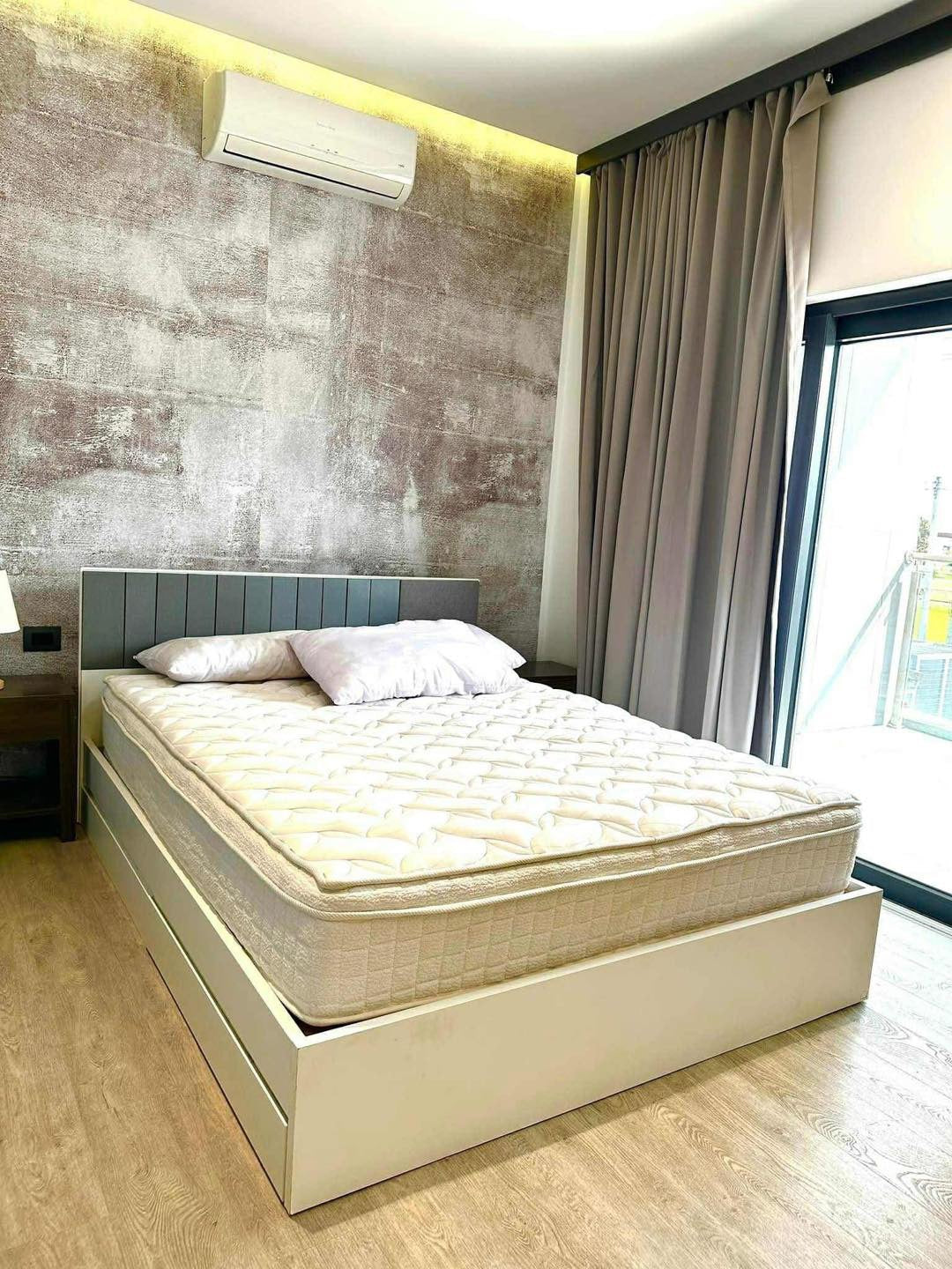 Huge House With Pool