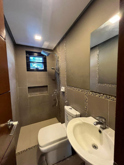 Spacious Modern Home