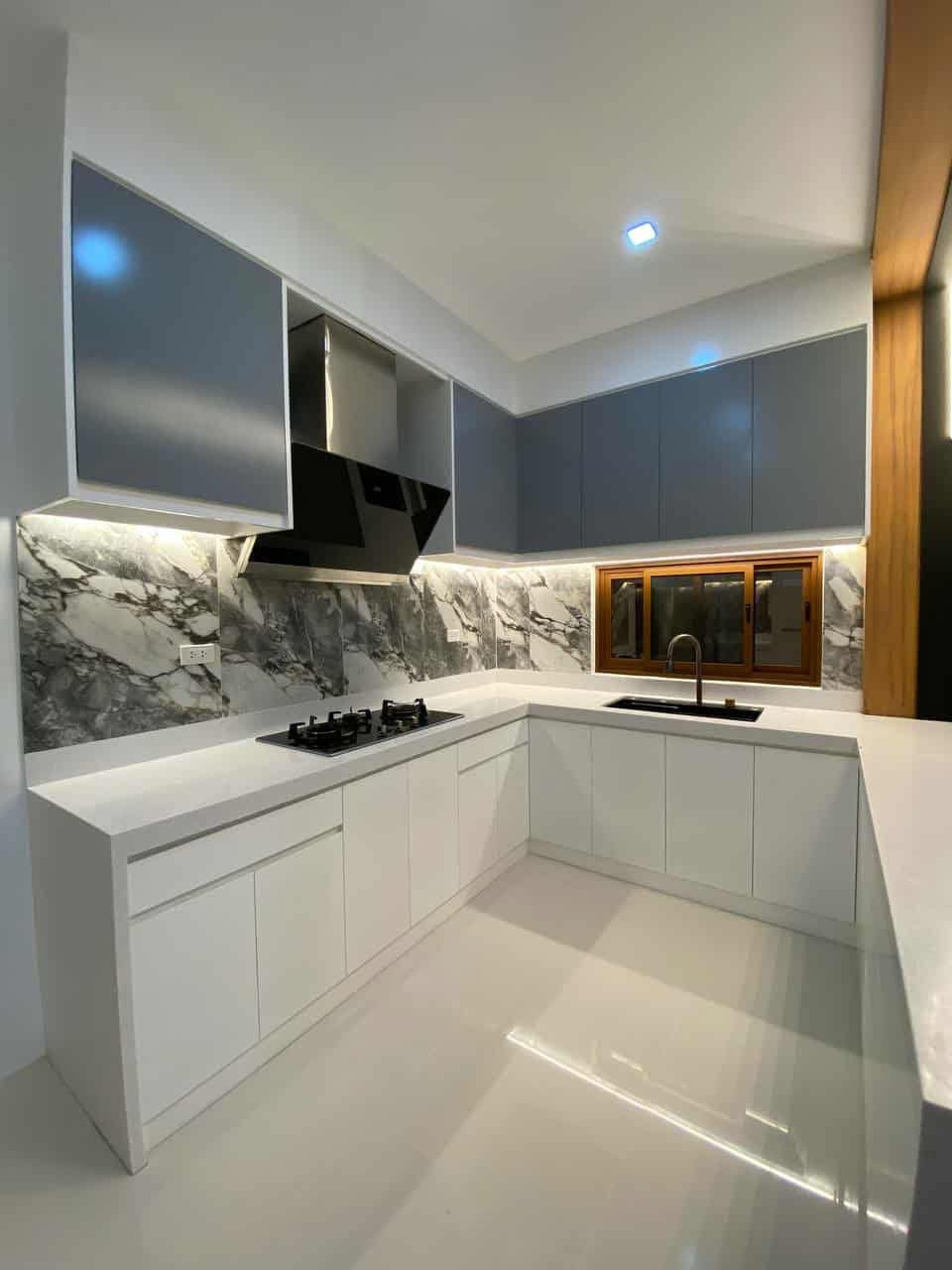 Modern Elegant Home with Pool