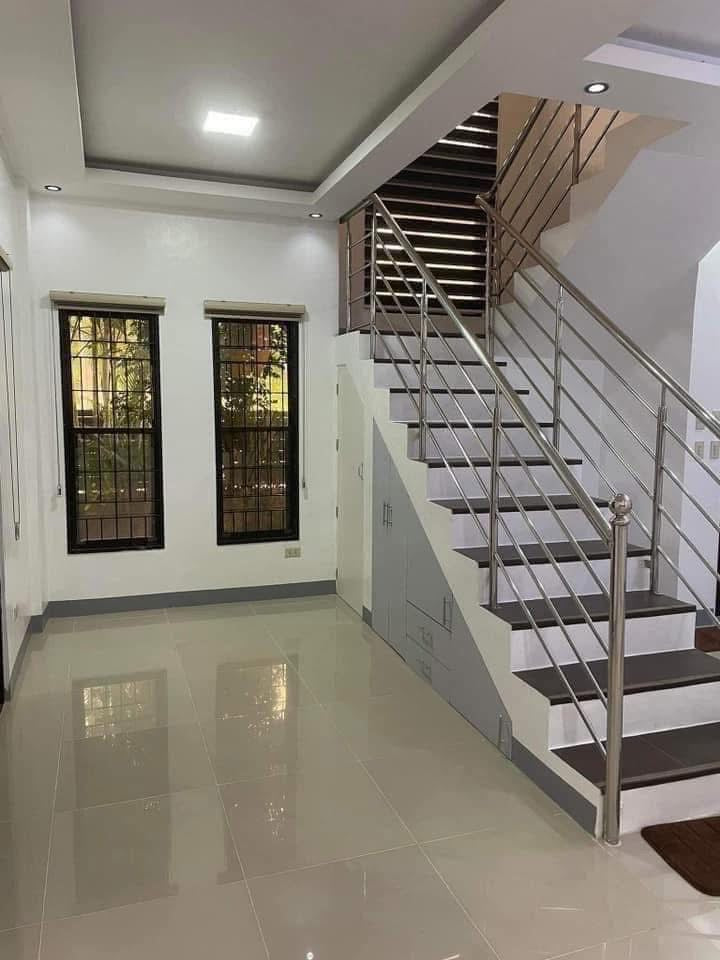 Modern Contemporary Home