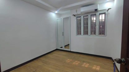 Bungalow Home With Pool