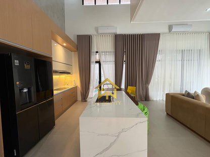 Modern Luxury Home with Generating income