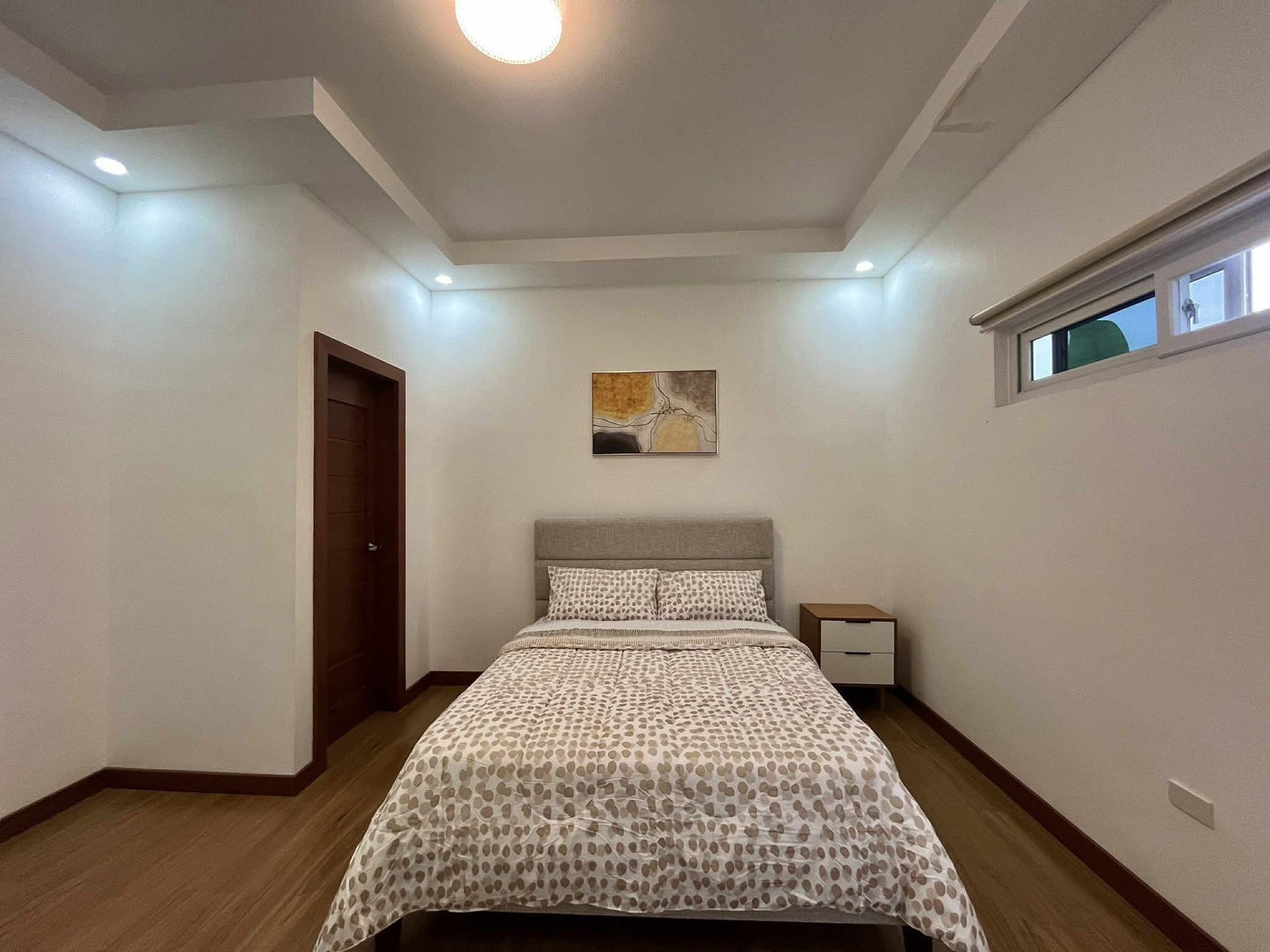 Elegant Contemporary