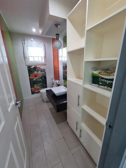 Pre-owned Big space House