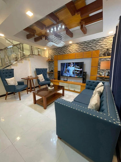 Furnised Moder House