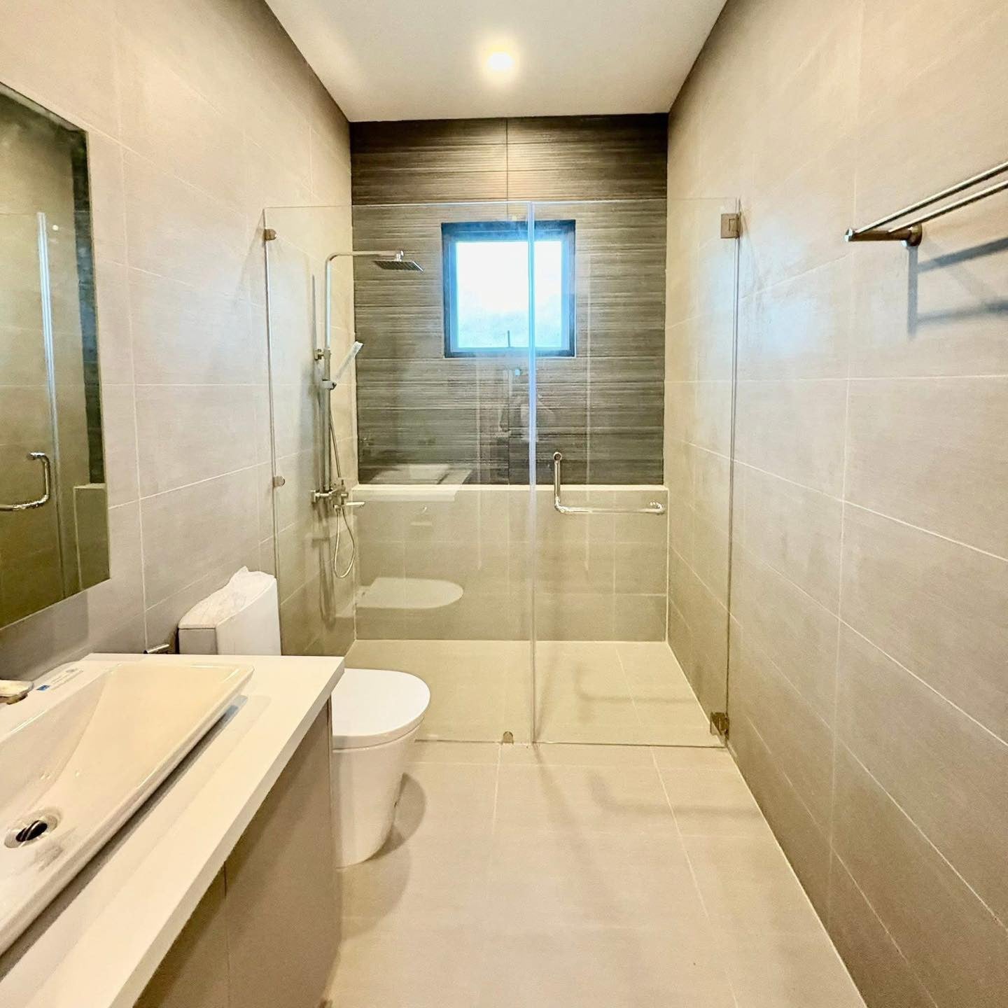 Luxurious Modern Bungalo