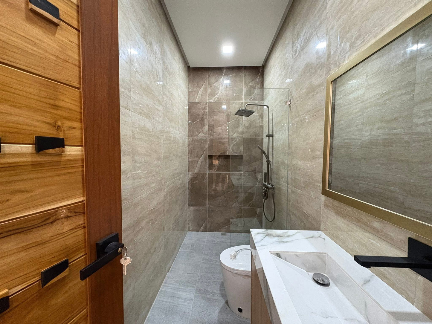 Furnished Modern Home