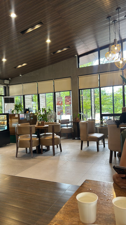 Bungalo House With Pool