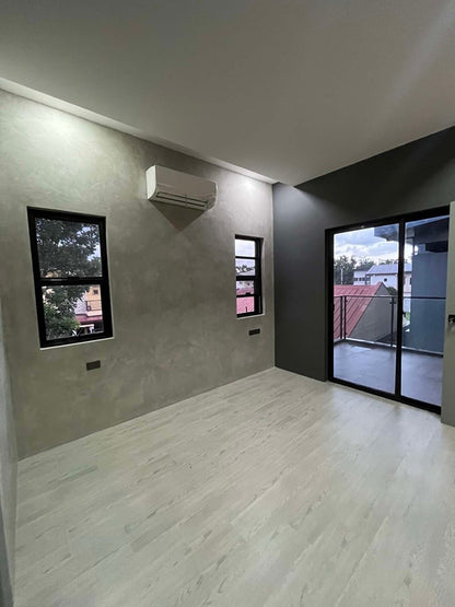 Elegant Modern House