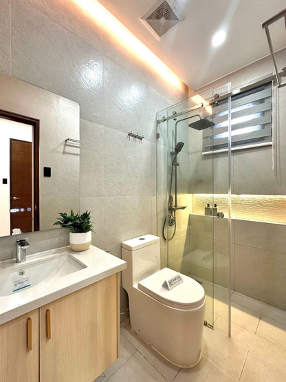 Smart And Solar-Powered Home w/ Pool