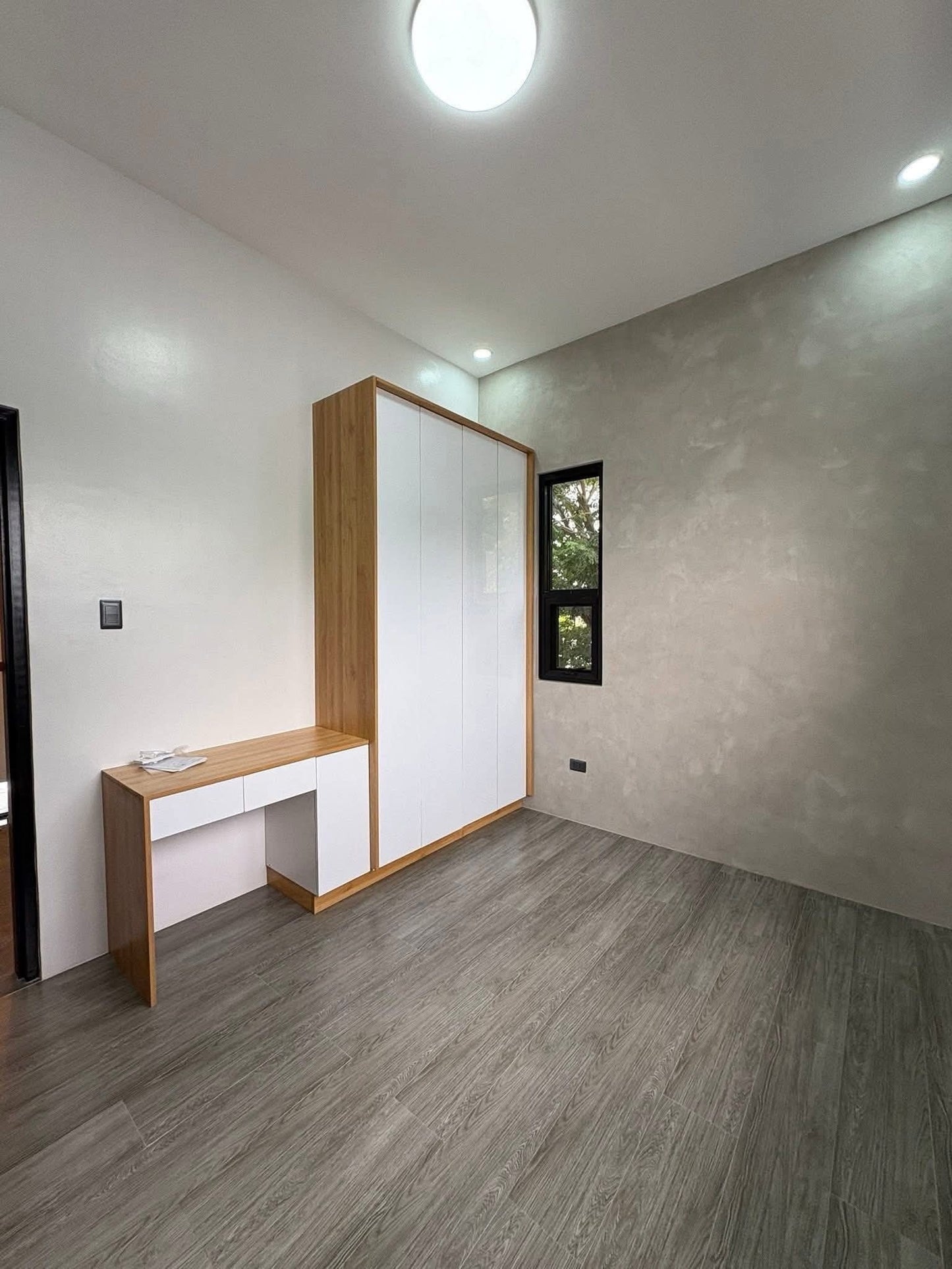 Modern Contemporary House