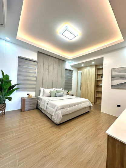 Smart And Solar-Powered Home w/ Pool