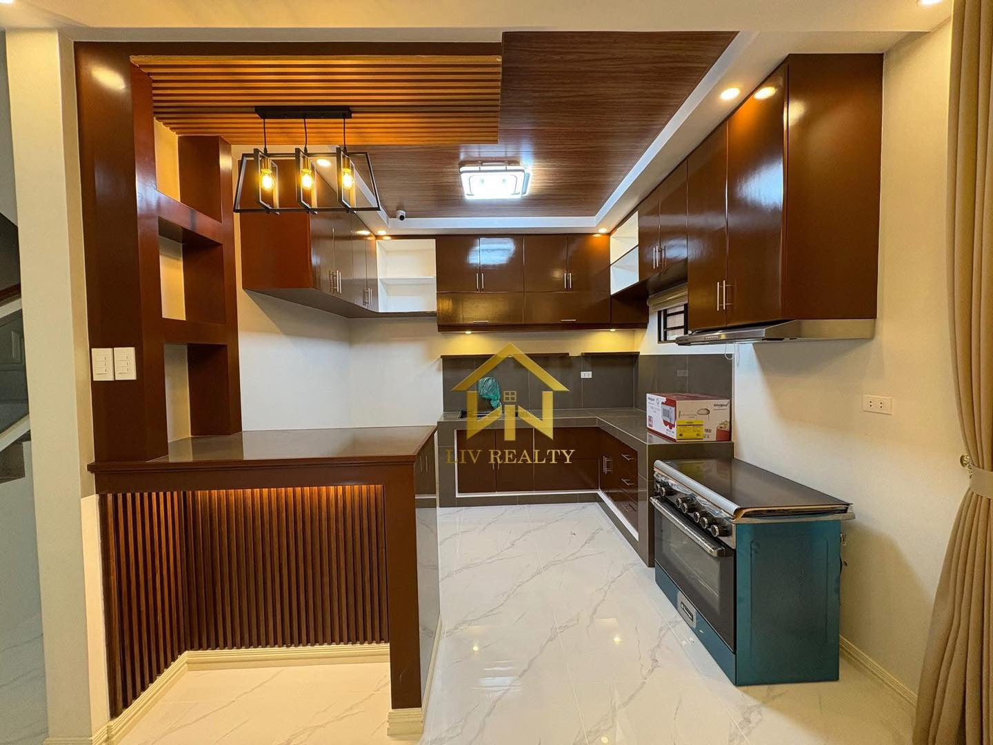 Furnised Modern Home