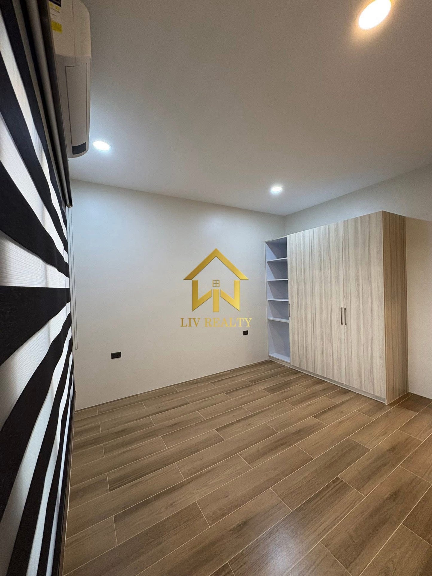 Modern Contemporary House