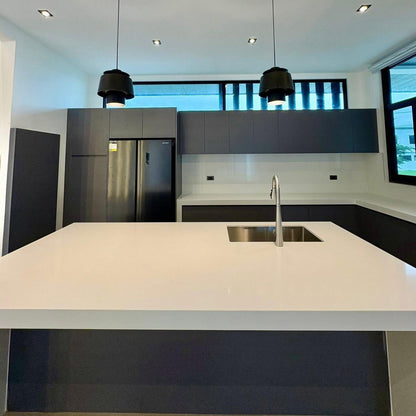 Luxurious Modern Bungalo