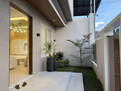 Modern Home with Pool