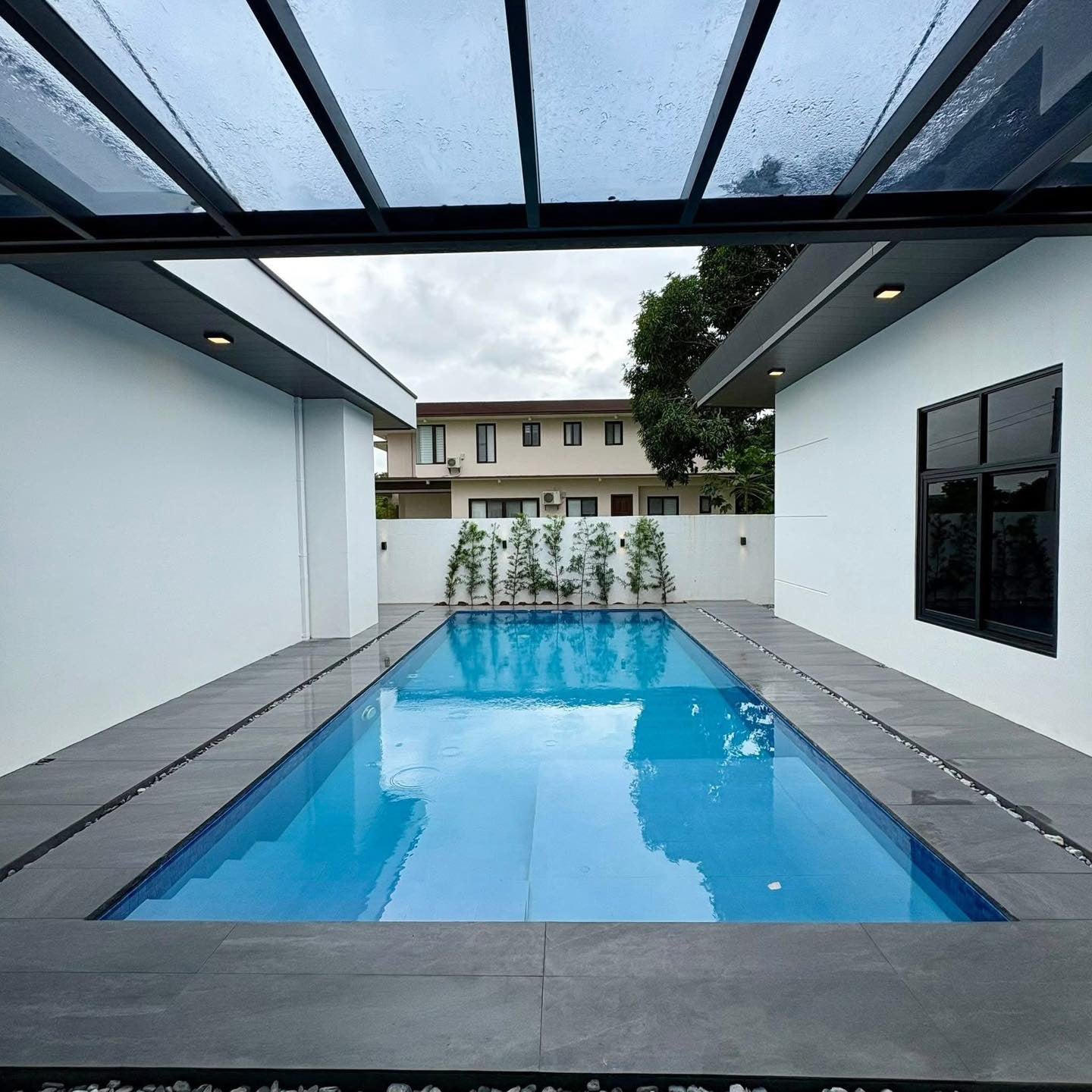 Luxurious Modern Bungalo