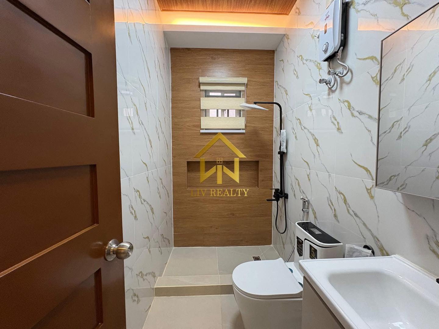 Furnised Modern Home