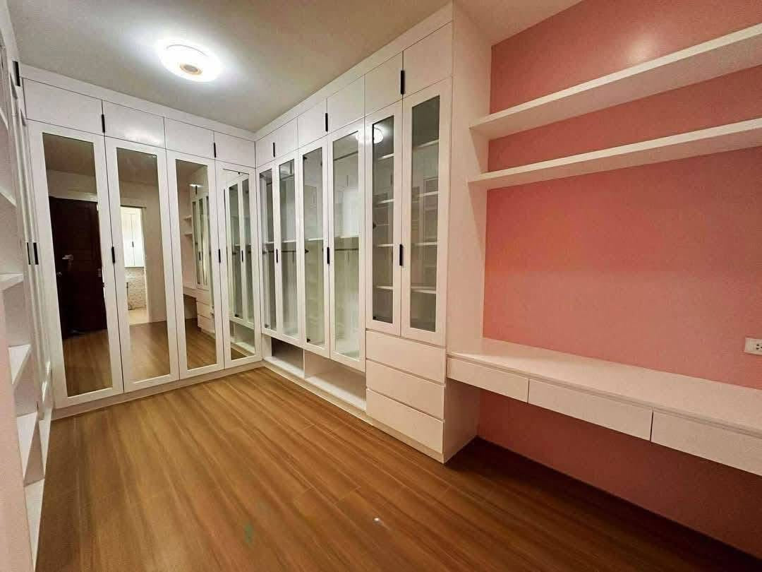 Furnised Modern Home