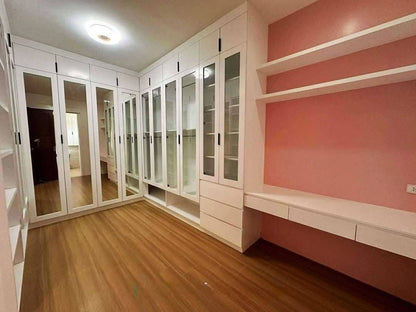 Furnised Modern Home