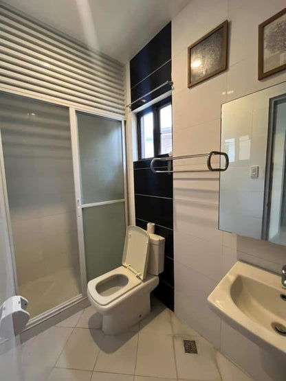 Furnished House With Pool