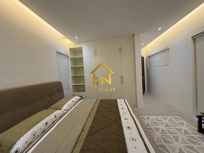 Modern Luxury Home with Generating income