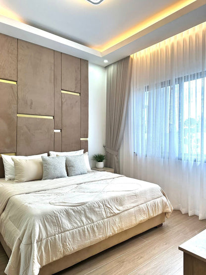 Smart And Solar-Powered Home w/ Pool