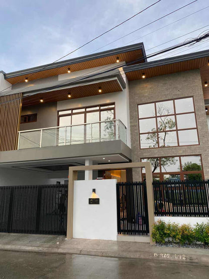 Modern Elegant Home with Pool