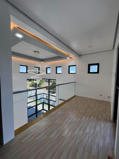 Spacious Modern Home