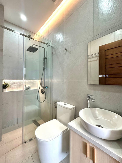 Smart And Solar-Powered Home w/ Pool