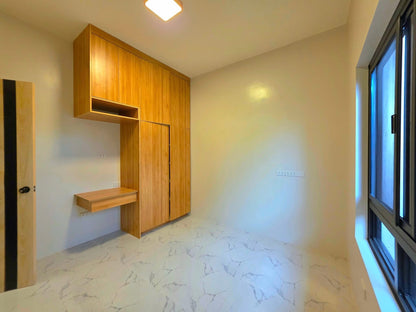 High Ceiling Bungalow