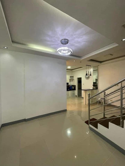 Modern Contemporary Home