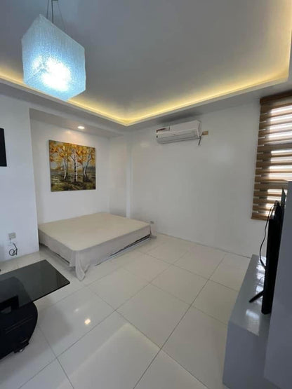 Furnished House With Pool