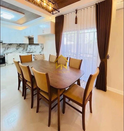 Modern Contemporary Home