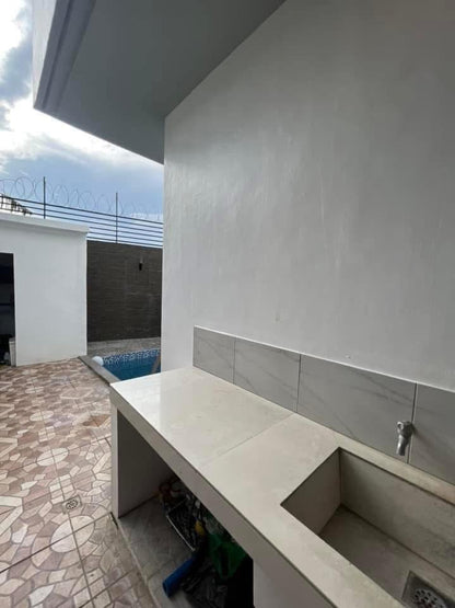 Furnished House With Pool