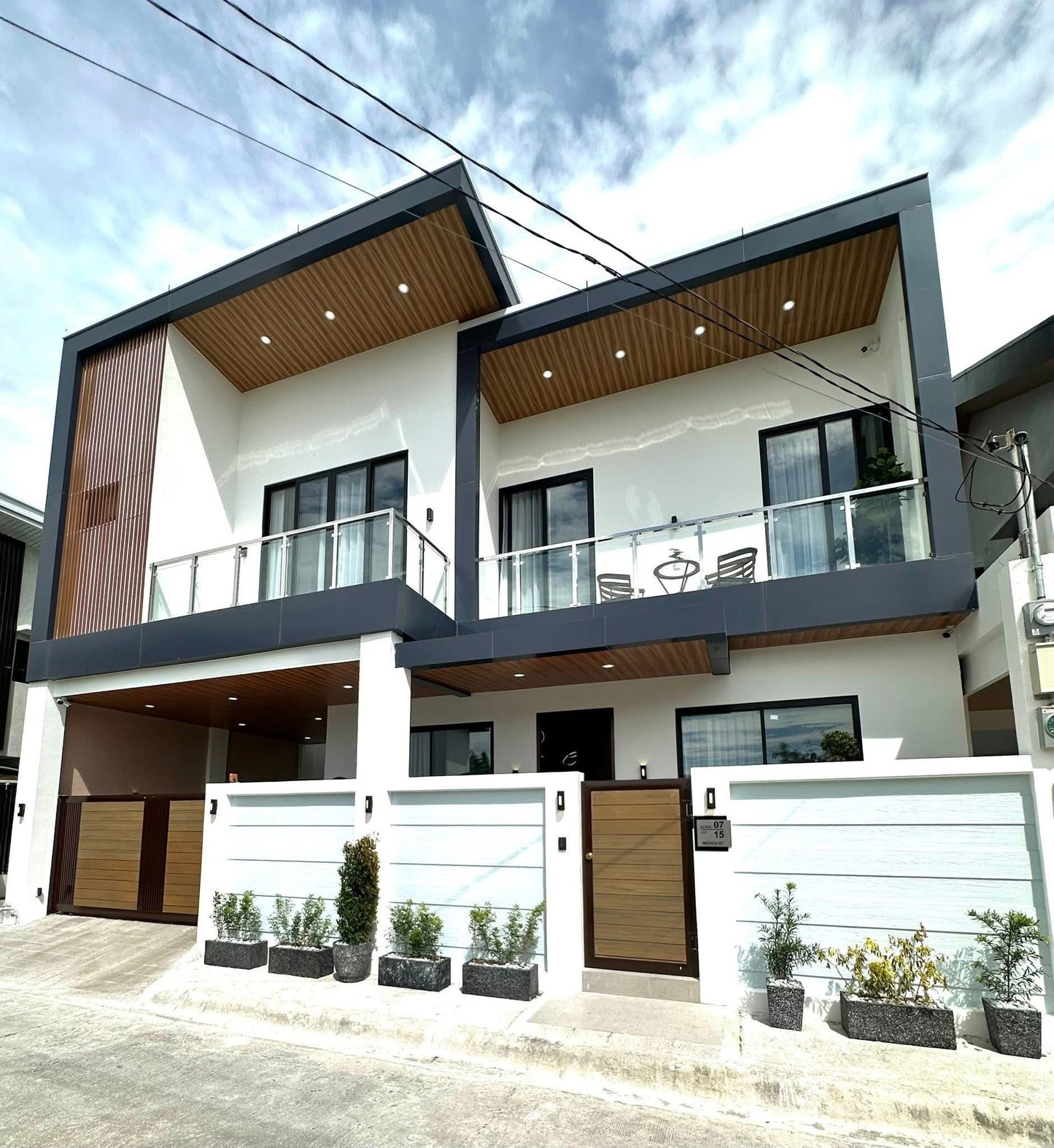 Smart And Solar-Powered Home w/ Pool