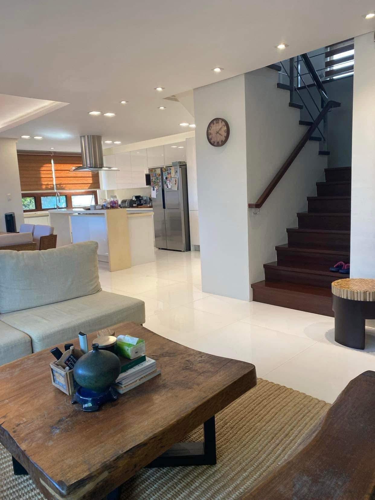 Three Storey Marquee Place