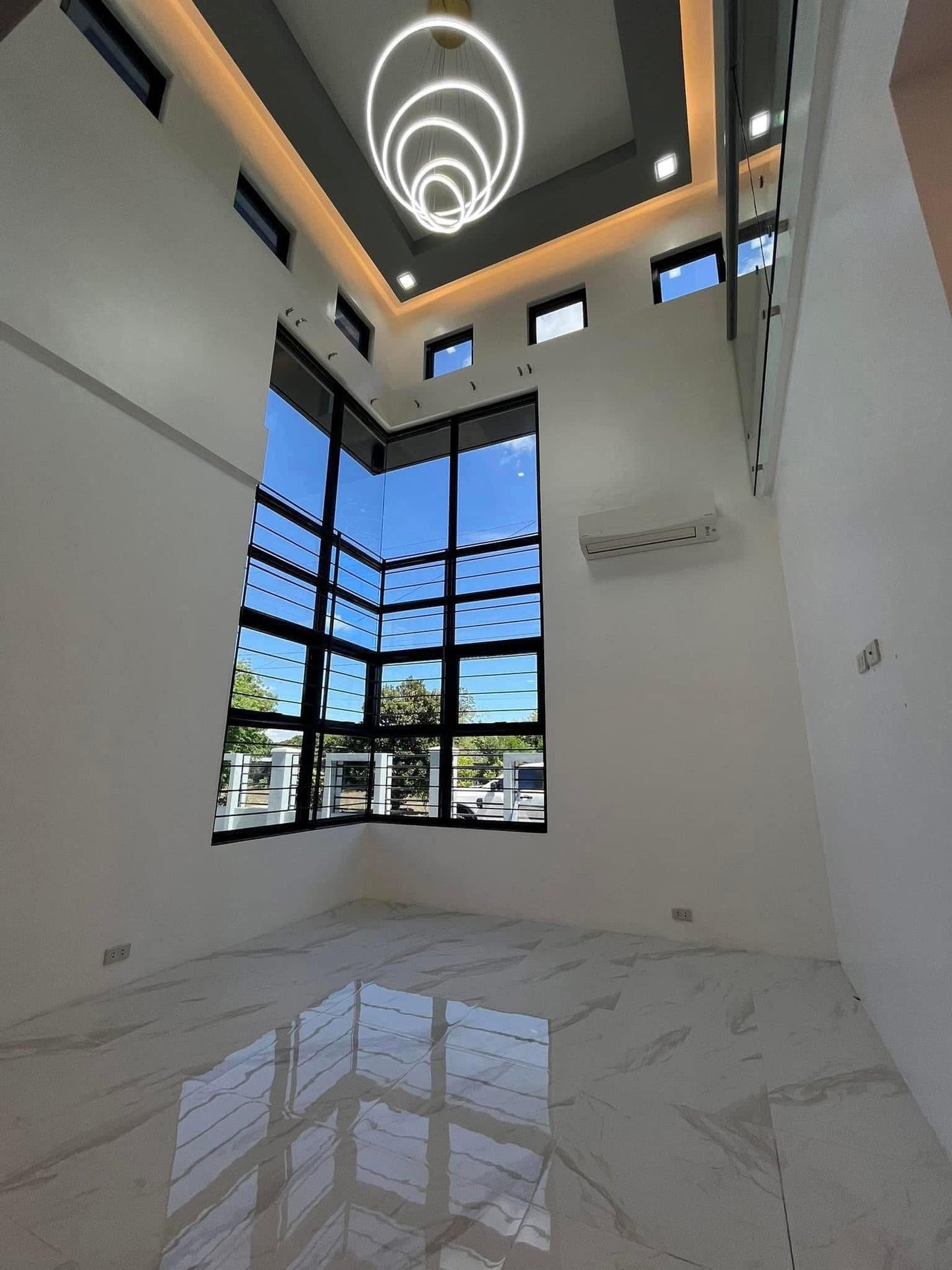 Spacious Modern Home