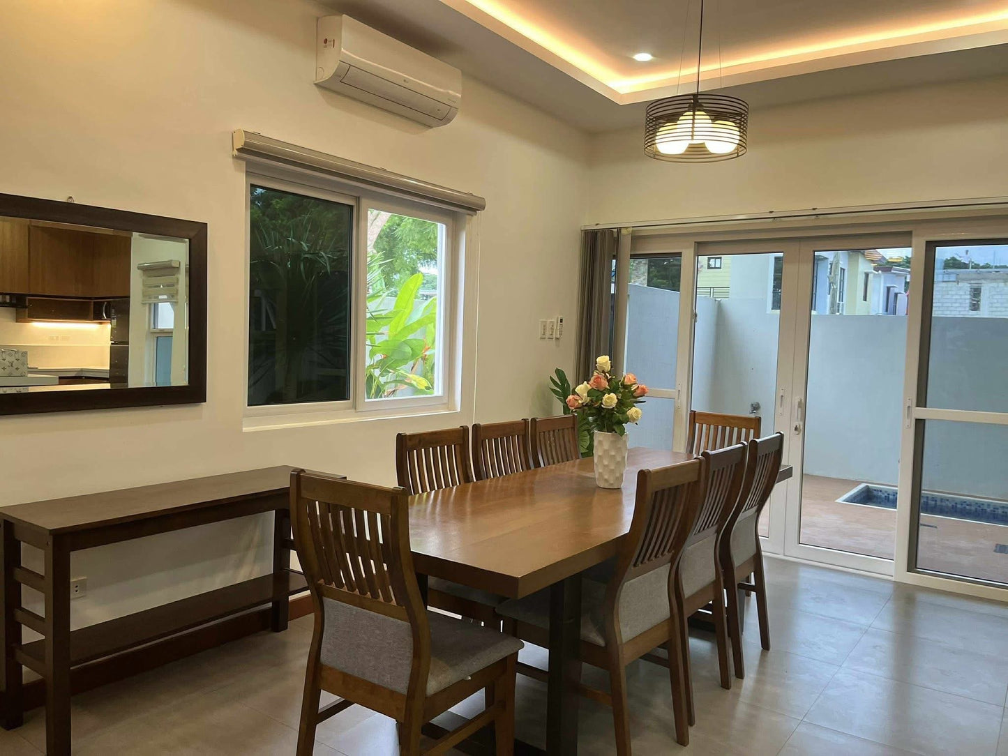 Elegant Contemporary