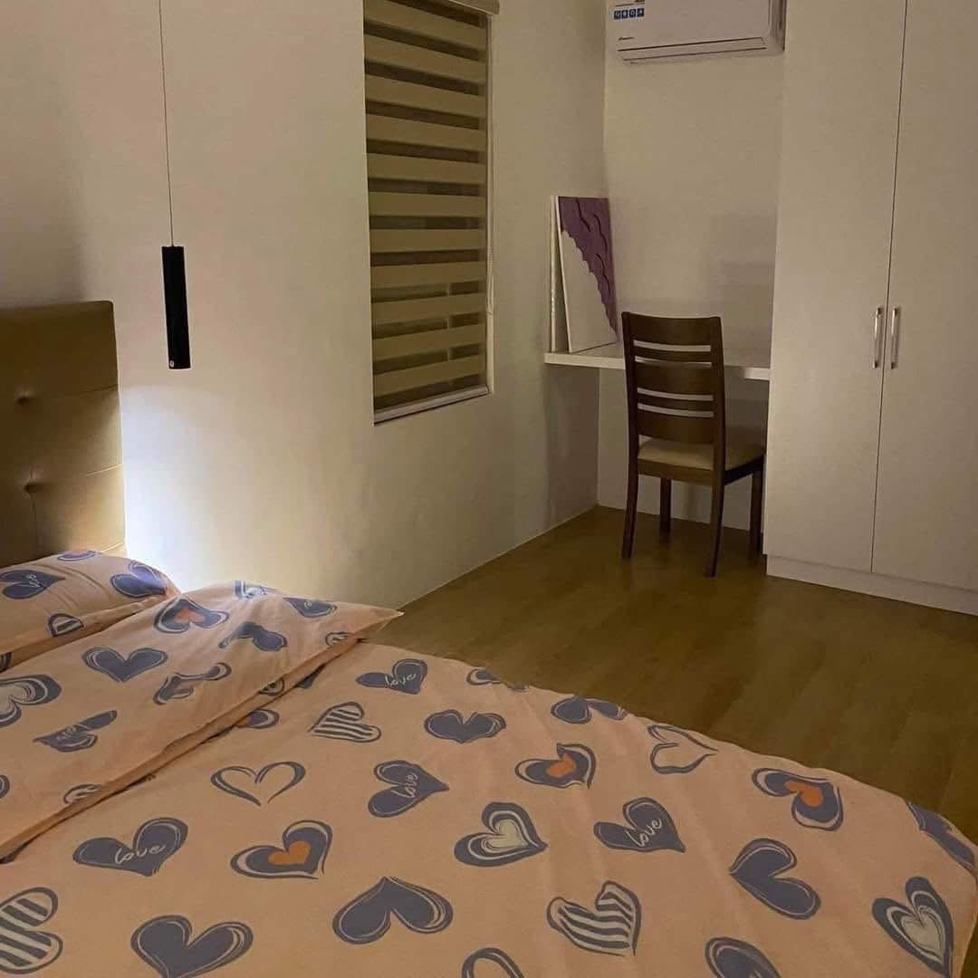 Spacious Modern home with Pool