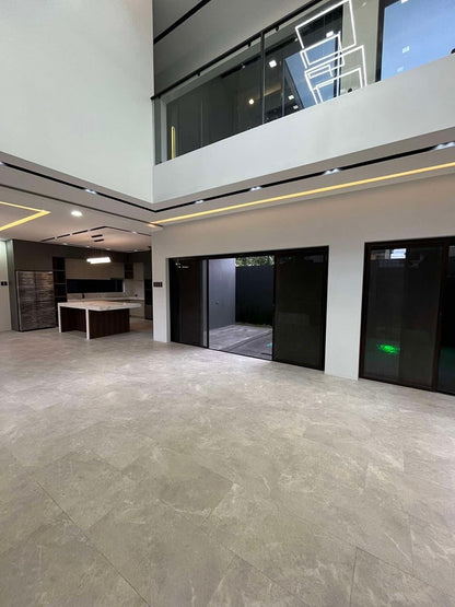 Elegant Modern House