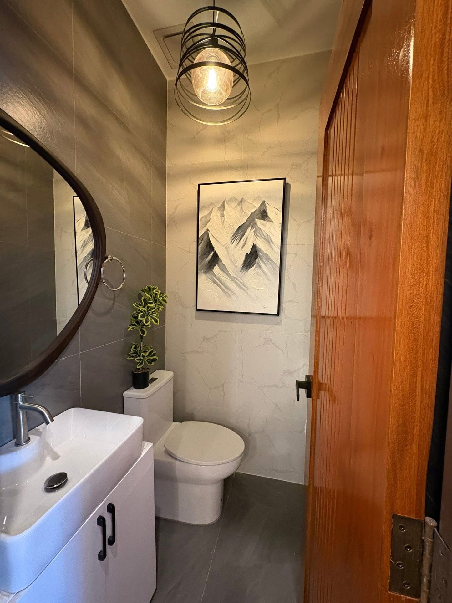 Furnished Modern Elegant Home